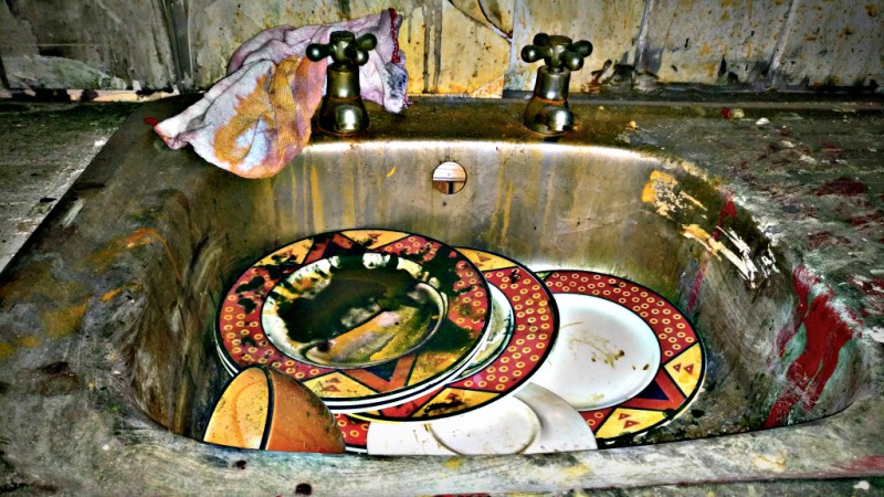 Hide and Shriek The Seance Sink